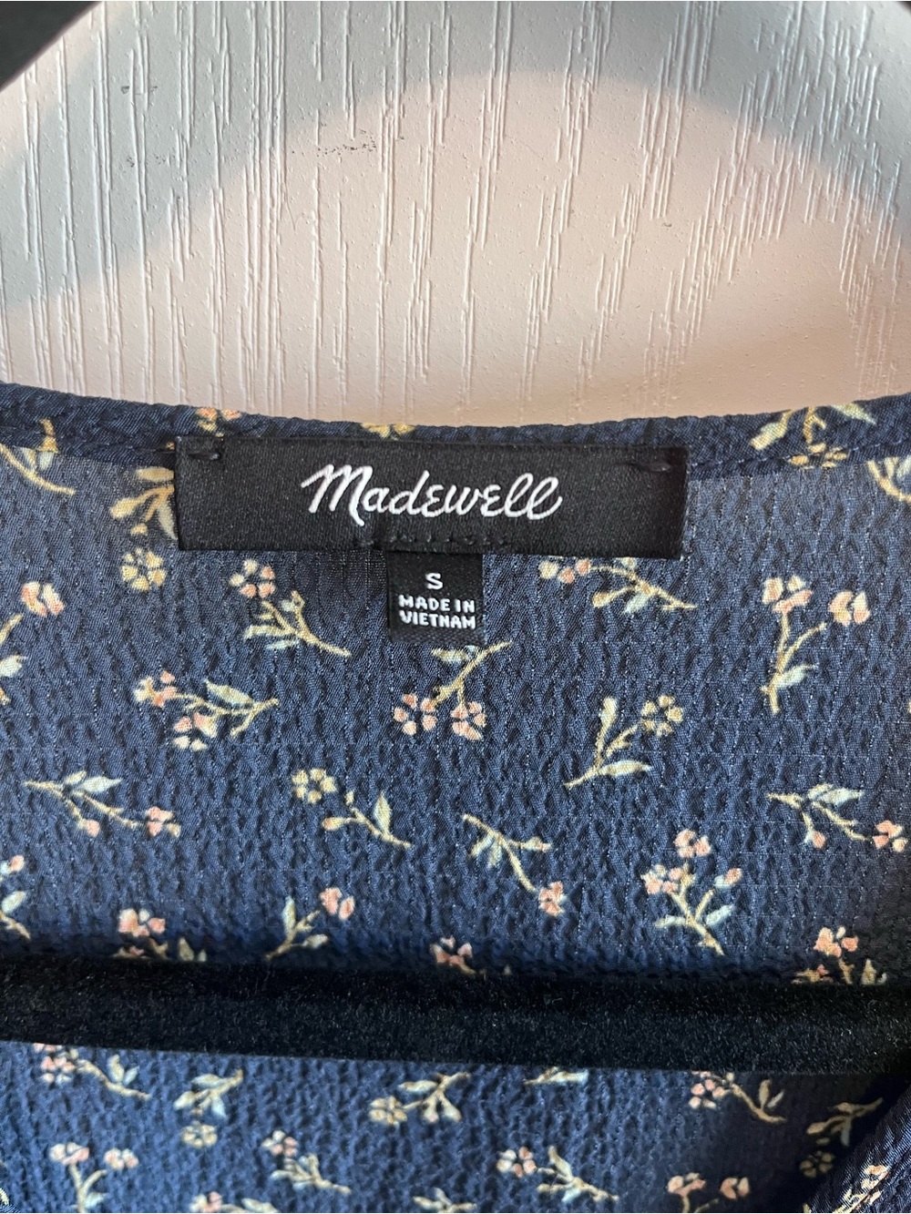 Madewell Puff-Sleeve Peplum Wrap Top in Spring Fling Floral - Size S - Picture 3 of 8